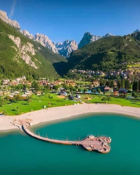 Apartmán Dolomia Gioele Molveno Exteriér fotografie